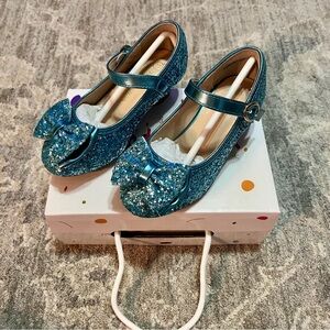 Blue Glitter Bow Girls Shoes w/ Heels Sz 10